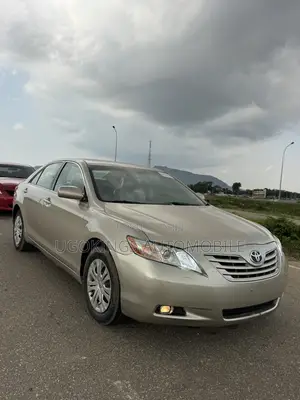 Toyota Camry 2.4 LE 2008 Gold