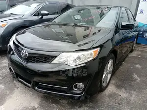 Toyota Camry SE 4dr Sedan (2.5L 4cyl 6A) 2012 Black