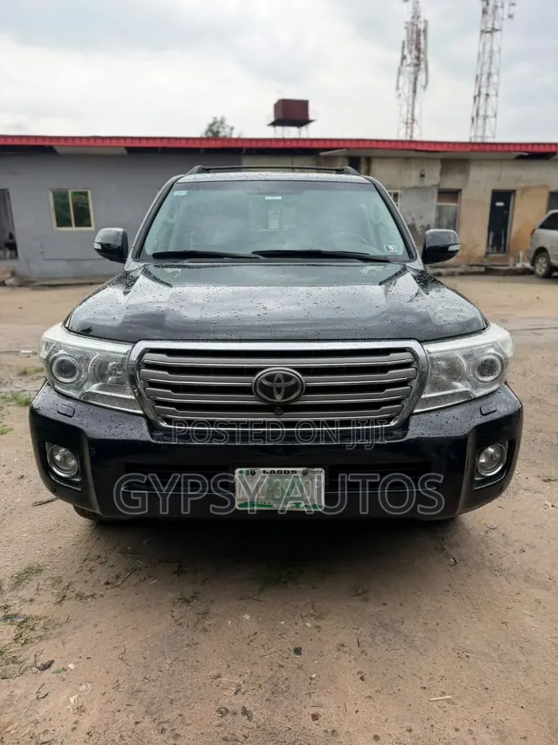 Toyota Land Cruiser 2015 Black