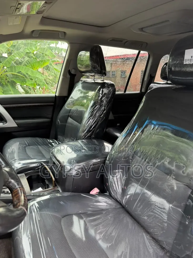 Toyota Land Cruiser 2015 Black