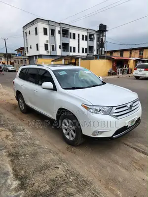 Toyota Highlander 2012 White