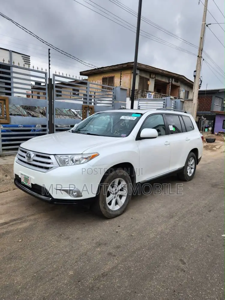 Toyota Highlander 2012 White