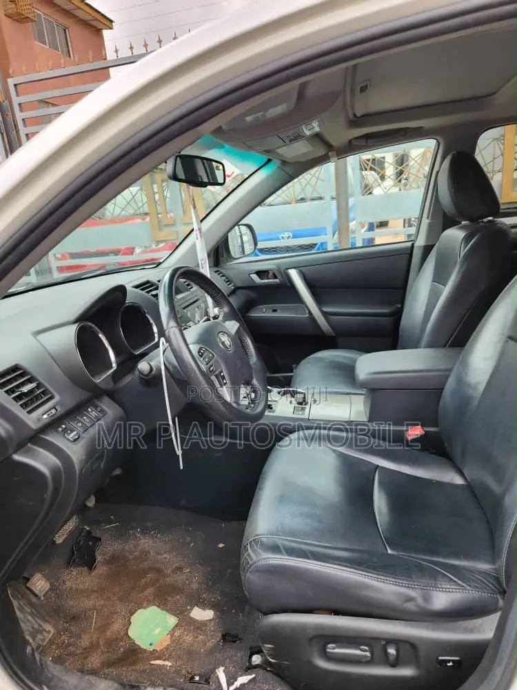 Toyota Highlander 2012 White
