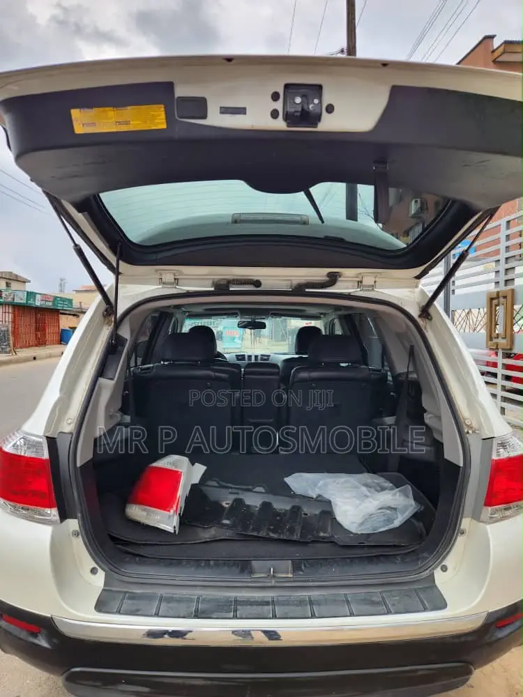 Toyota Highlander 2012 White