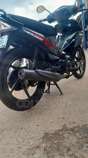 New TVS HLX 125 2025 Black