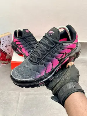 Nike Airmax Tn 1 Black Hyper Pink