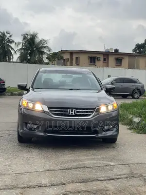 Honda Accord Sport 4dr Sedan FWD (2.4L 4cyl 2A) 2016 Gray