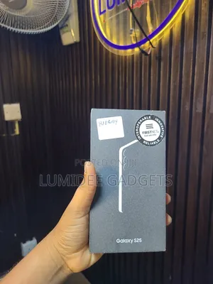 New Samsung Galaxy S25 128 GB Blue