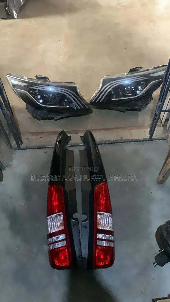 Full Light Mercedes Viano Bus 2016/18