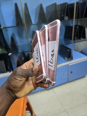 Apple iPhone 6s 16 GB Gold