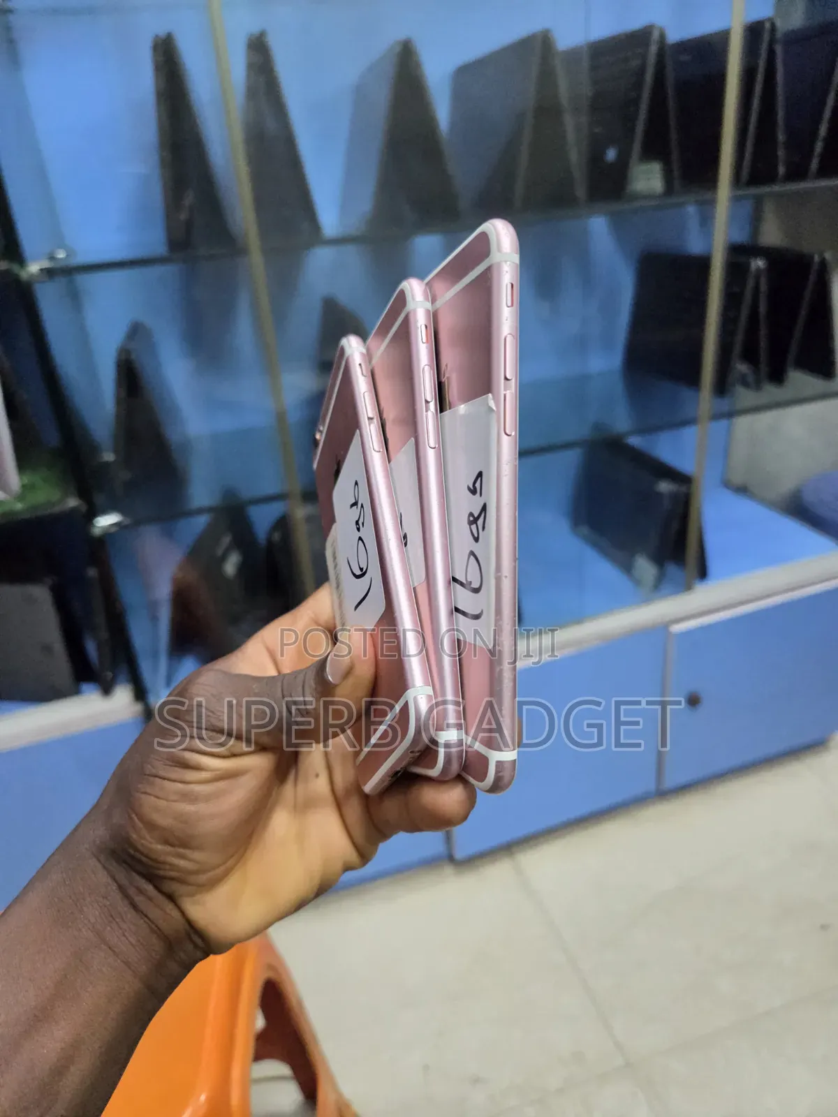 Apple iPhone 6s 16 GB Gold
