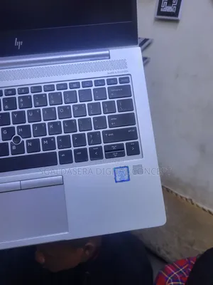 Laptop HP EliteBook 830 G6 8GB Intel Core i5 SSD 256GB