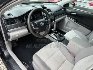 Toyota Camry LE 4dr Sedan (2.5L 4cyl 6A) 2012 Black