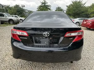 Toyota Camry LE 4dr Sedan (2.5L 4cyl 6A) 2012 Black