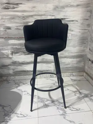 Modern Bar Stool With Arm Rest