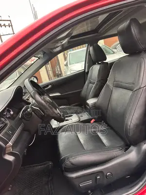Toyota Camry SE V6 4dr Sedan (3.5L 6cyl 6A) 2013 Red