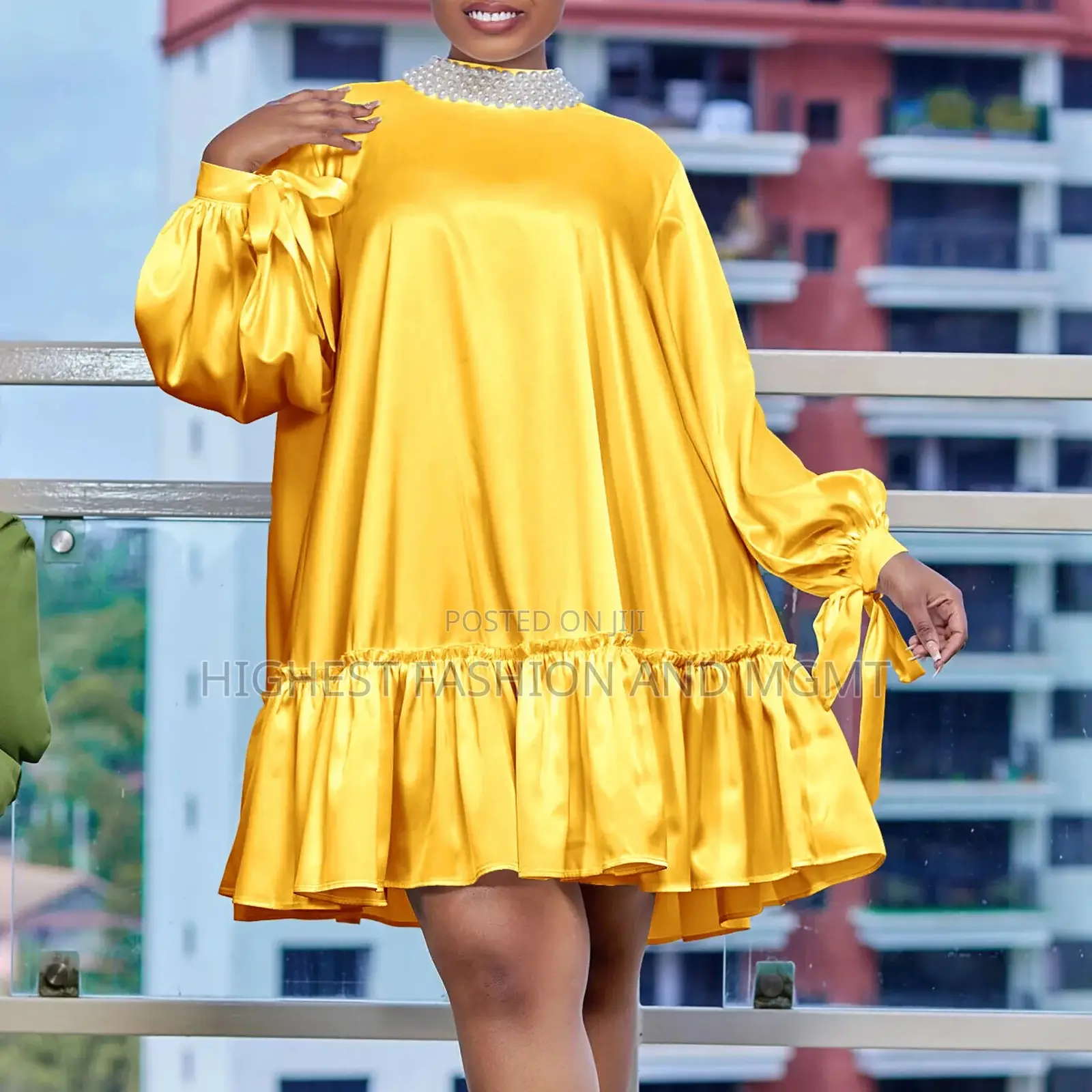 Knee-Length Long Sleeve Beading Collar Evening Gown