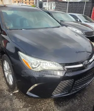 Toyota Camry 2016 Black