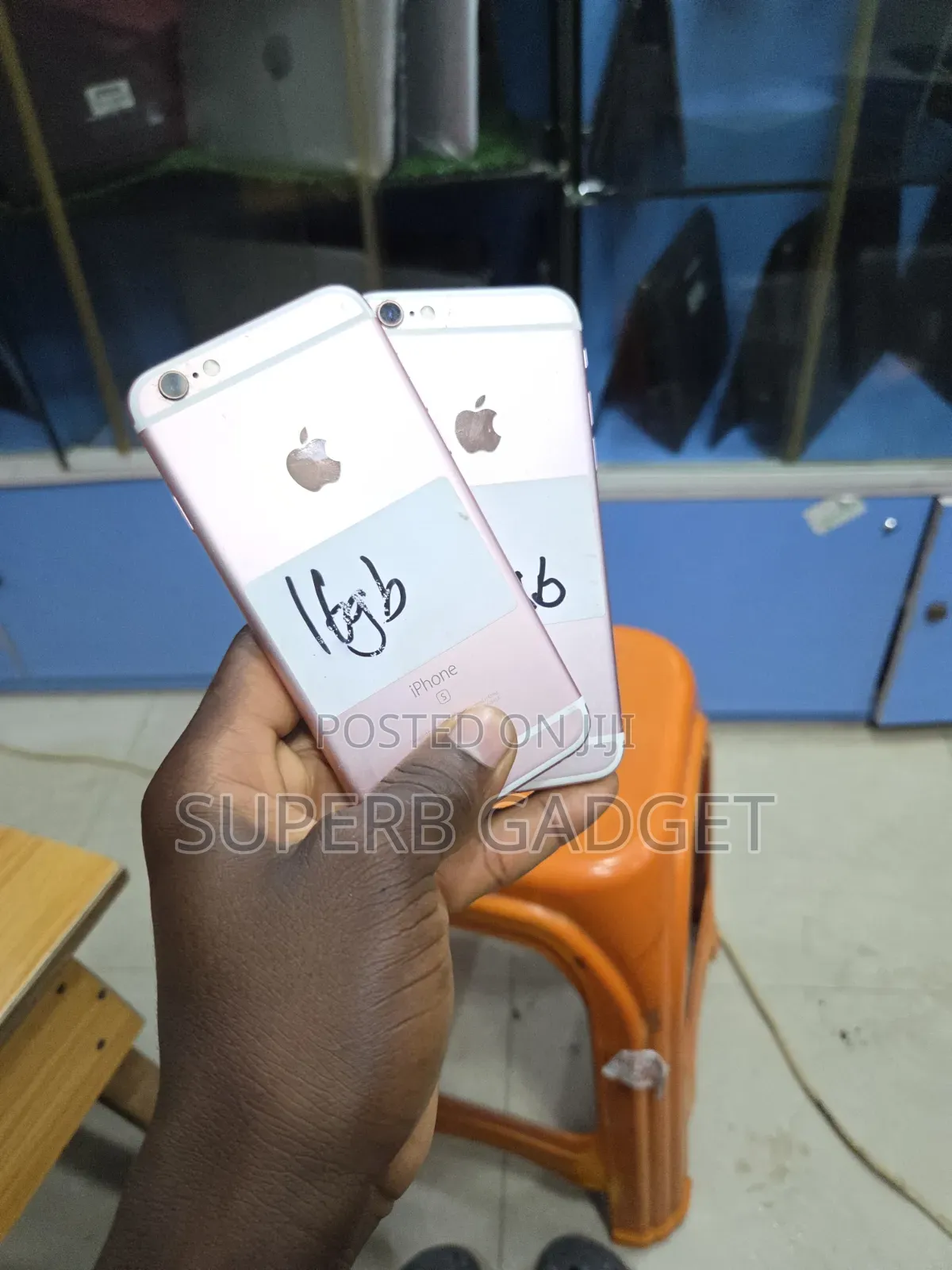 Apple iPhone 6s 16 GB Gold
