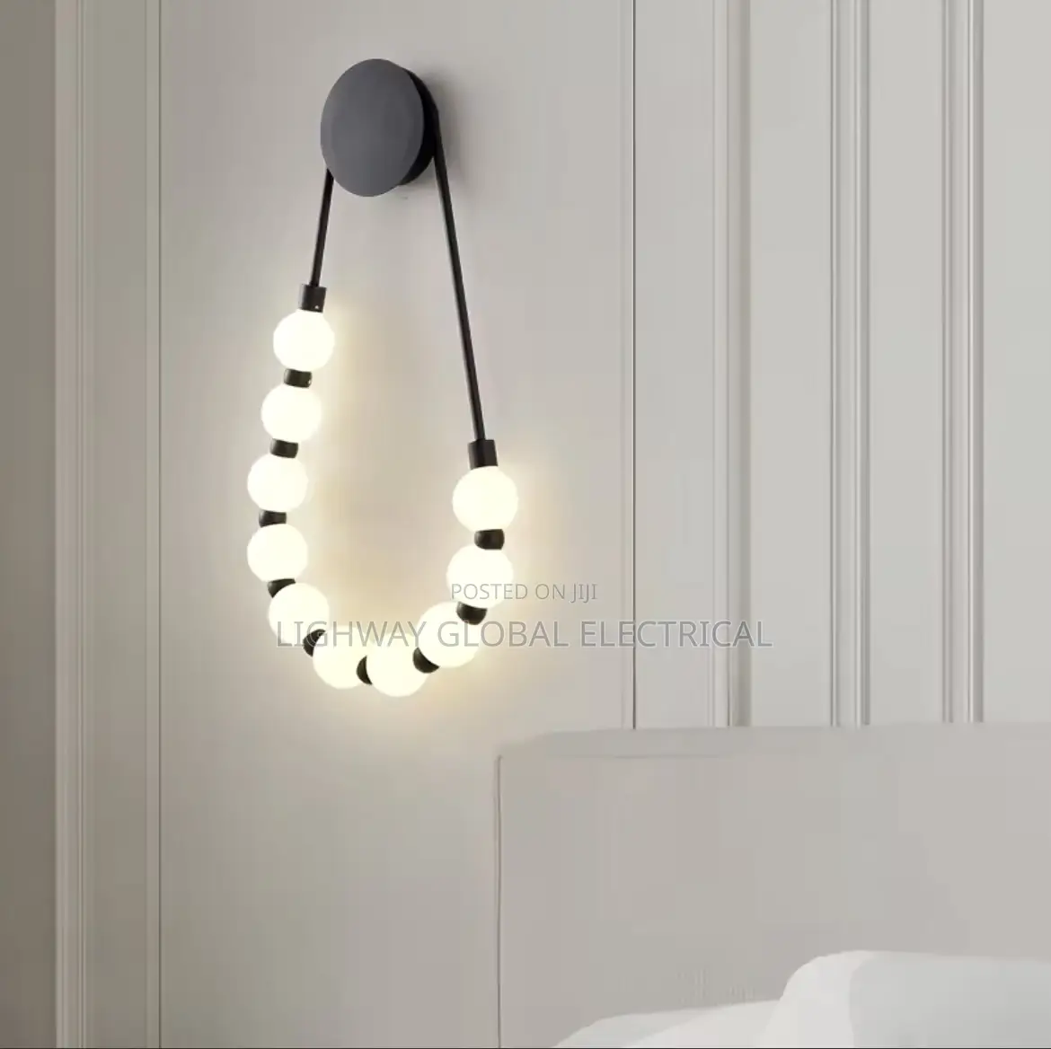 Creative Designer Pearl Necklace Luxury Wall Light 