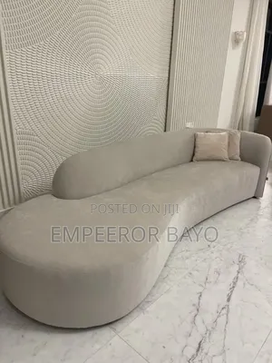 Curve Chair