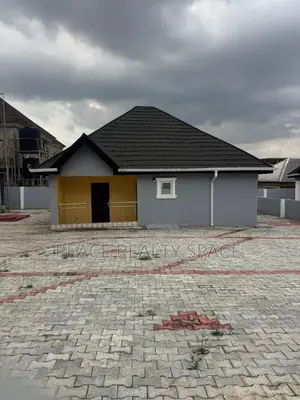 2bdrm House in Kolapo Ishola, Akobo for rent