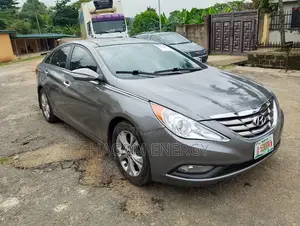 Hyundai Sonata Limited Sedan FWD (2.4L 4cyl 6A) 2013 Gray