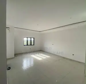 3bdrm Apartment in Ikota for rent
