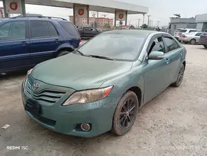 Toyota Camry 2010 Green