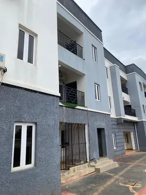 3bdrm Apartment in Galadimawa for sale