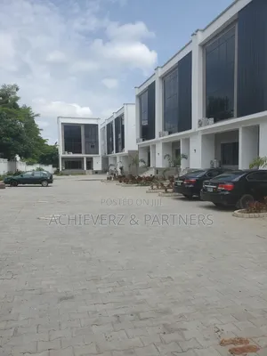 5bdrm Duplex in Maitama for rent