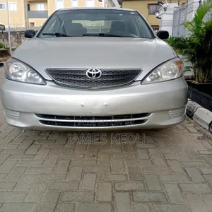 Toyota Camry 2005 Silver