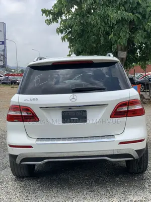 Mercedes-Benz M Class ML350 4dr SUV (3.5L 6cyl 7A) 2015 White