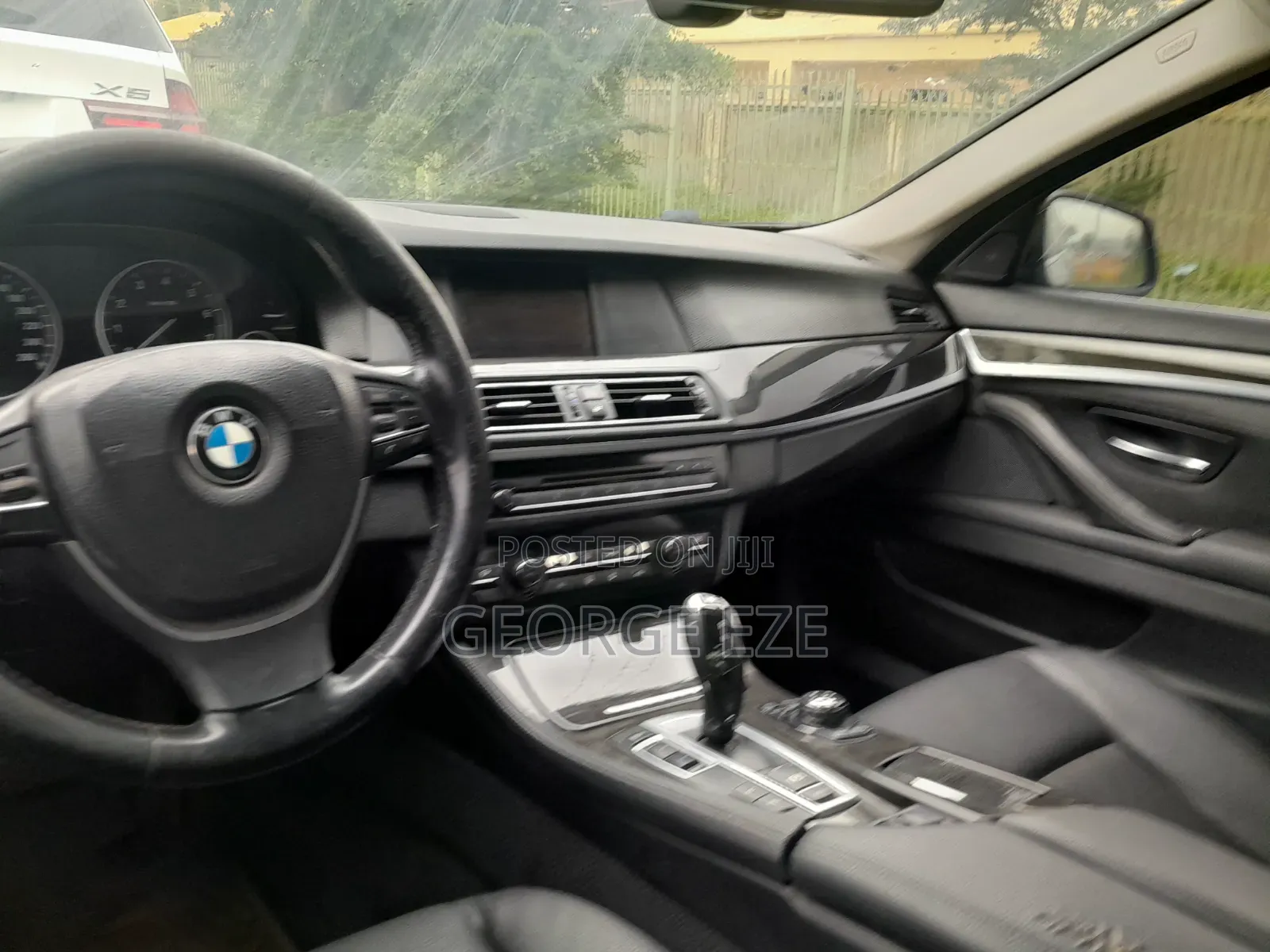 BMW 520i 2012 Black