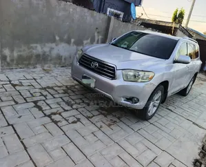 Toyota Highlander 2010 Silver