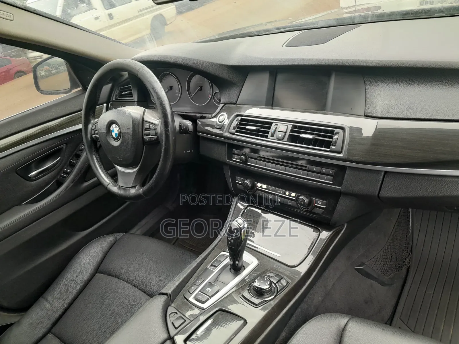 BMW 520i 2012 Black