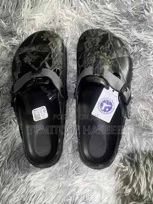 Crocs N Slides