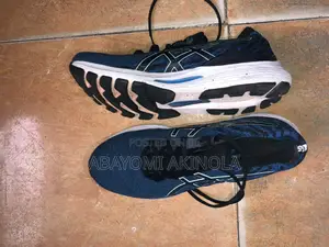 Asics Flyte Foam Blast. 44