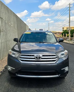 Toyota Highlander Limited 3.5l 4WD 2013 Gray