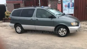 Toyota Sienna 2001 Gray