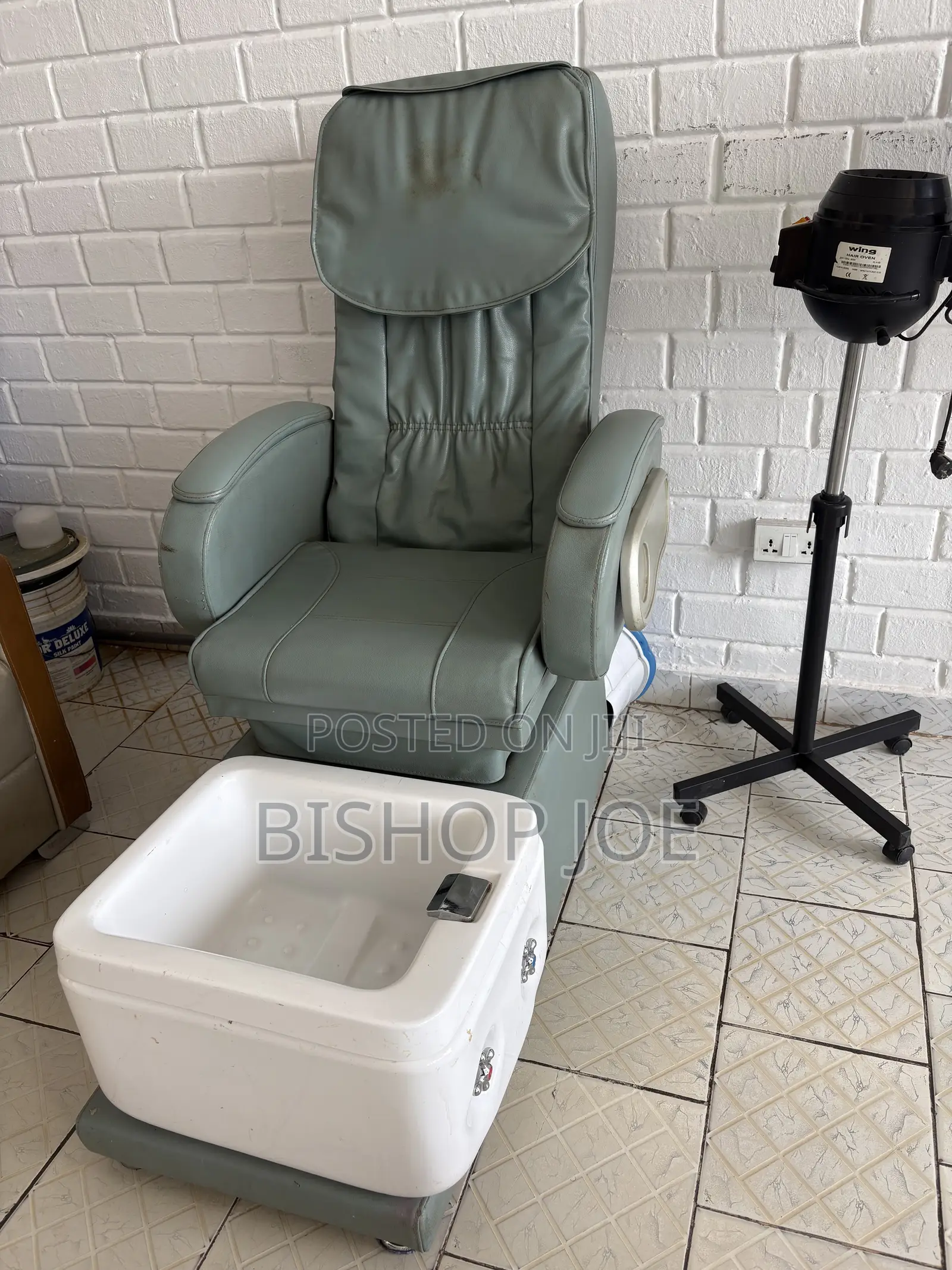 Massage/Pedicure Seat