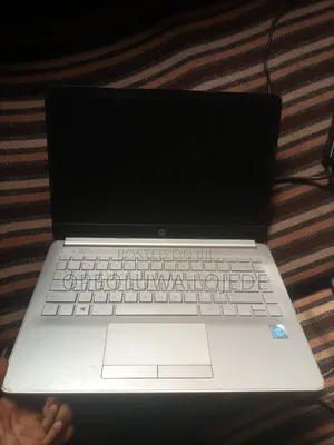 Laptop HP 15 4GB Intel Pentium HDD+SSD 128GB