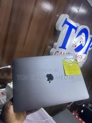 Laptop Apple MacBook Pro 2019 8GB Intel Core i5 SSD 256GB
