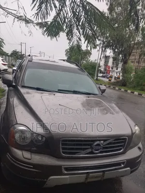 Volvo XC90 3.2 4dr SUV AWD (3.2L 6cyl 6A) 2010 Gray