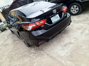 Toyota Camry SE (2.5L 4cyl 8A) 2019 Black
