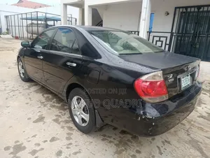 Toyota Camry LE 4dr Sedan (2.4L 4cyl 5A) 2005 Black