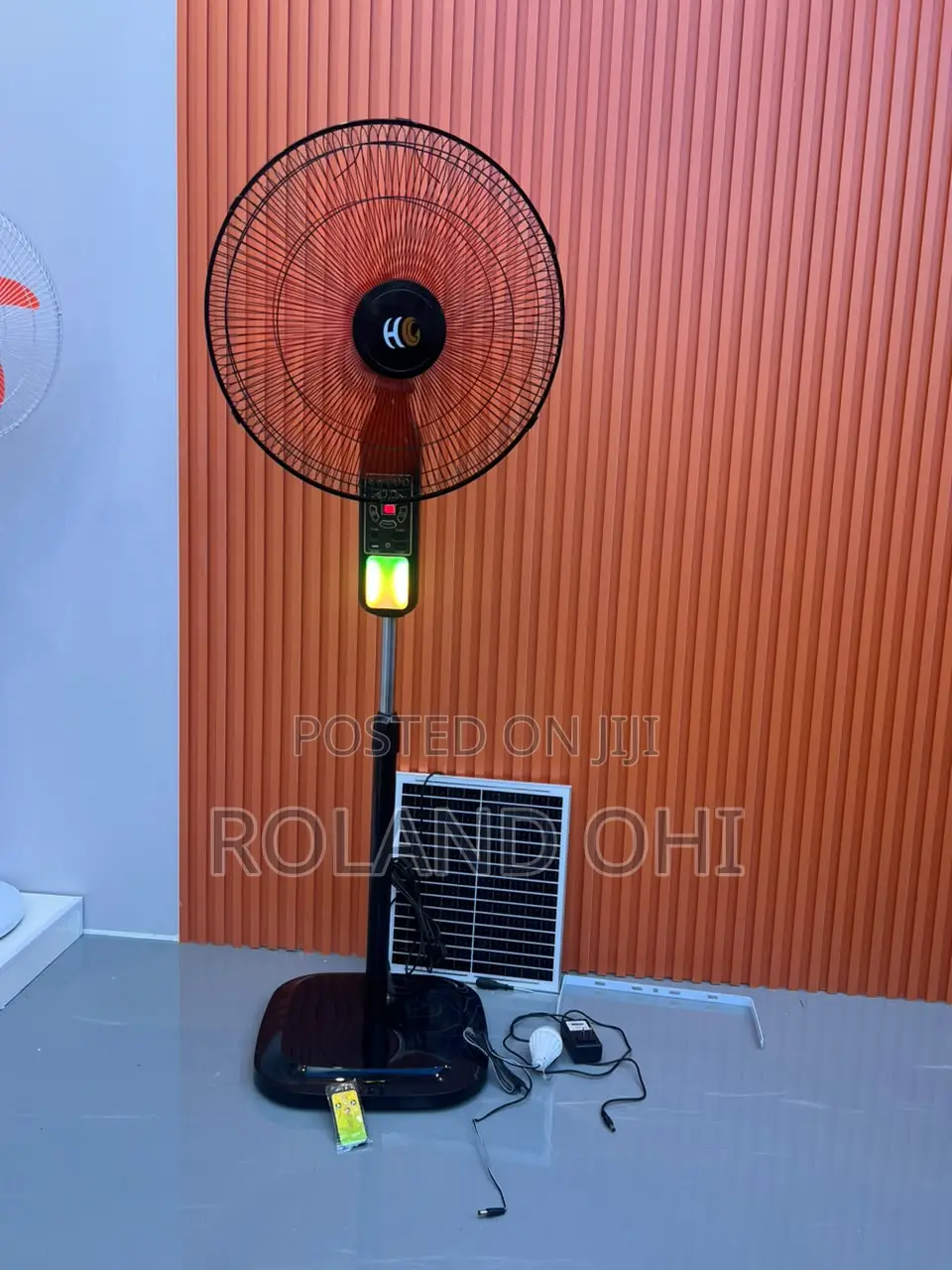 Solar-Powered Bluetooth Speaker Fan