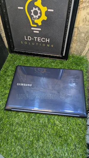 Laptop Samsung 4GB SSD 128GB