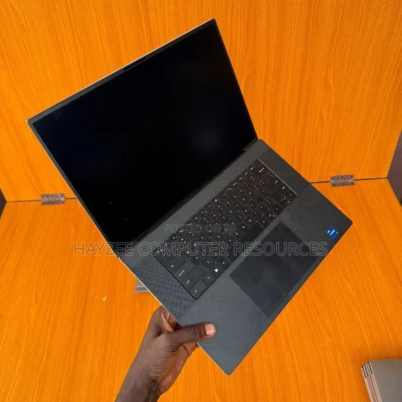 Laptop Dell XPS 17 9720 32GB Intel Core i7 SSD 1T