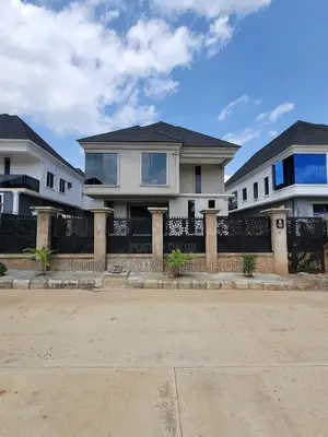 4bdrm Duplex in Sabon Lugbe for sale